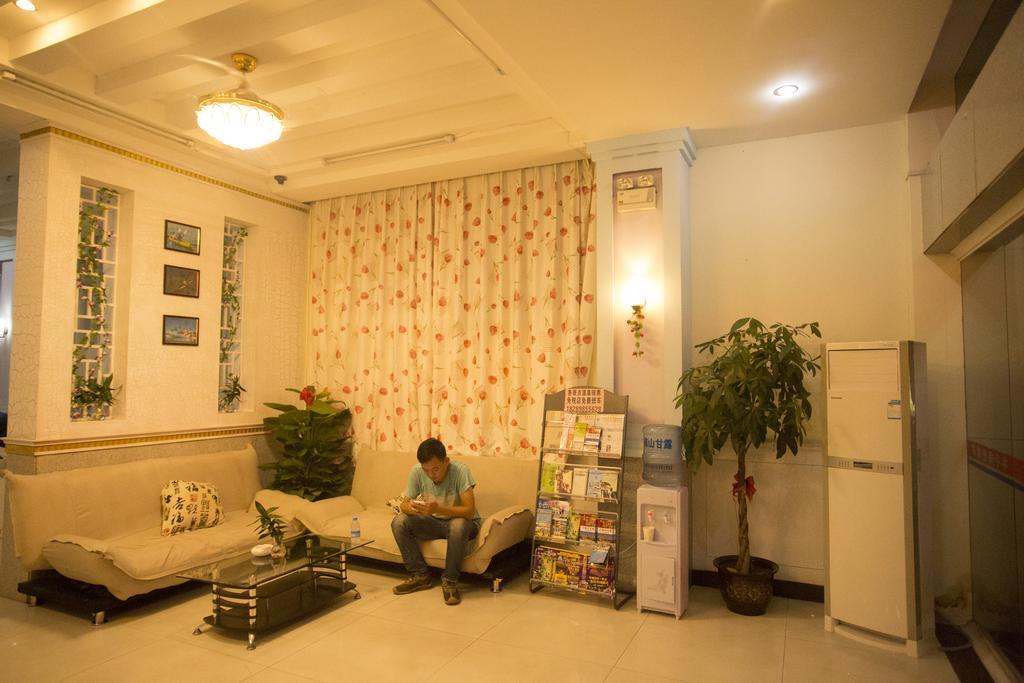 Hai Tun Wan Theme Hotel Sanya Bagian luar foto